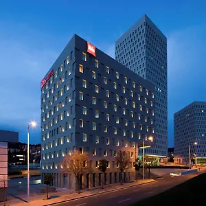 Ibis Barcelona Santa Coloma 2*, Santa Coloma de Gramanet Spagna